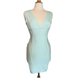 Elegant Mint Green Sleeveless Dress